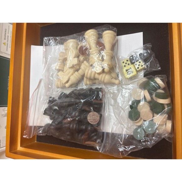 LL BEAN THREE-IN-ONE CAMP GAME: WOODEN CHECKERS,CHESS,BACKGAMMON RV, BEACH GAMES - Picture 4 of 13